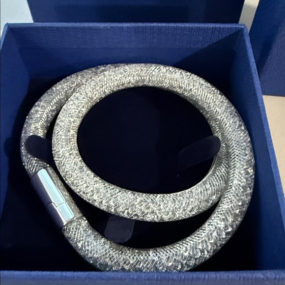 Swarovski Stardust Magnetic Bracelet never worn with box. See all pictures FIRM - Picture 3 of 8